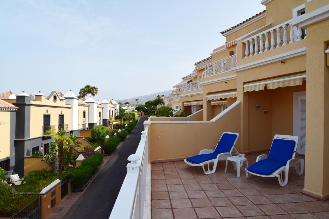 Colonial Suite Адехе Екстер'єр фото